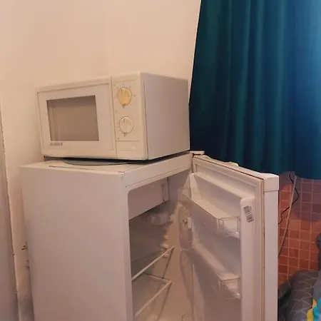 Tiny Studio Next To Unirii Bukarest
