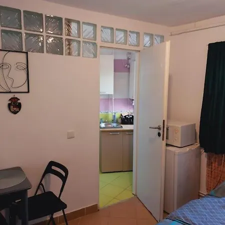 Tiny Studio Next To Unirii Apartamento *