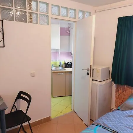 Tiny Studio Next To Unirii * Bucharest