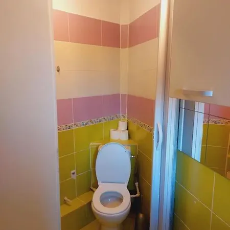 Tiny Studio Next To Unirii Appartement