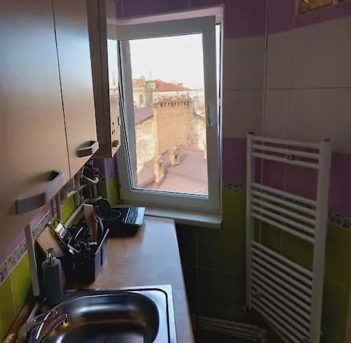 Tiny Studio Next To Unirii