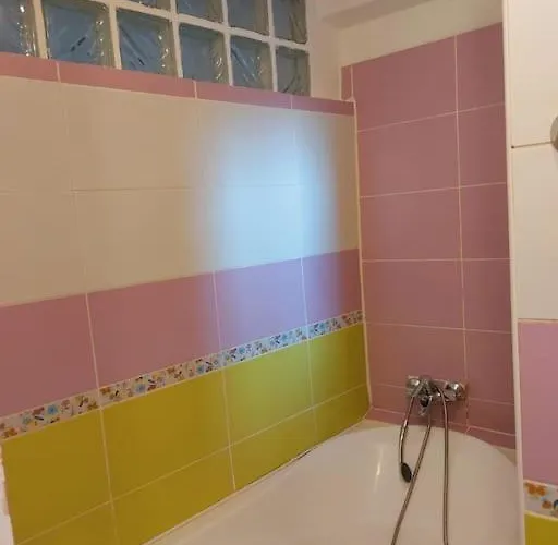 Apartment Tiny Studio Next To Unirii *