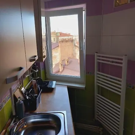 Tiny Studio Next To Unirii