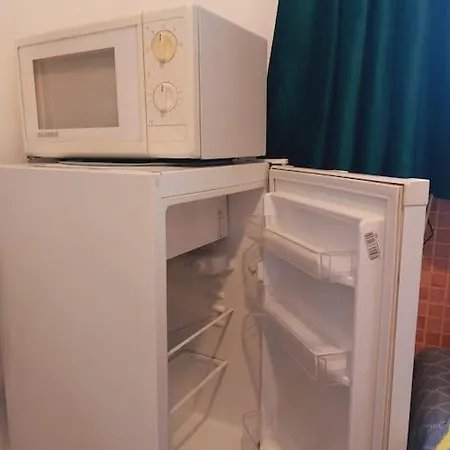 Tiny Studio Next To Unirii Appartement